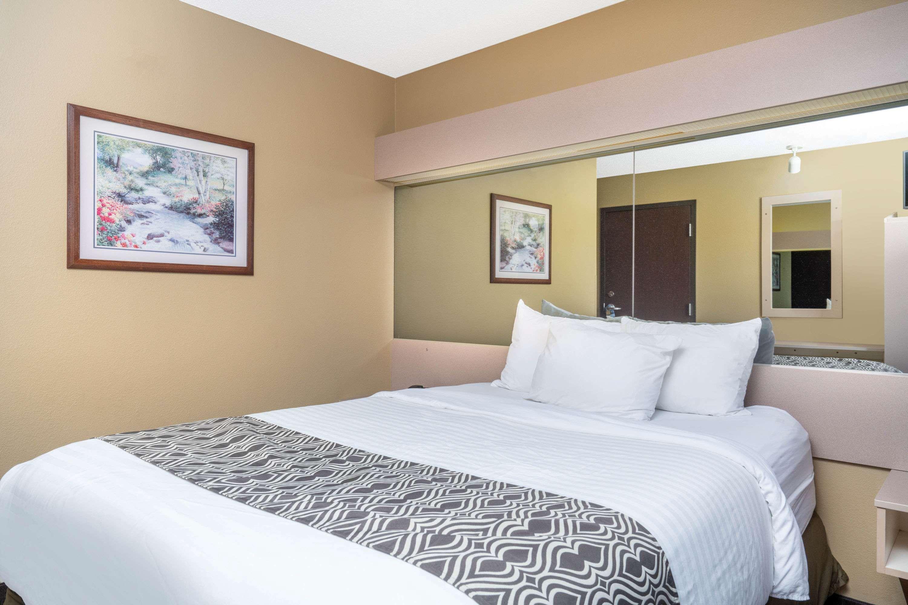 Microtel Inn & Suites By Wyndham Eagan/St Paul Bagian luar foto