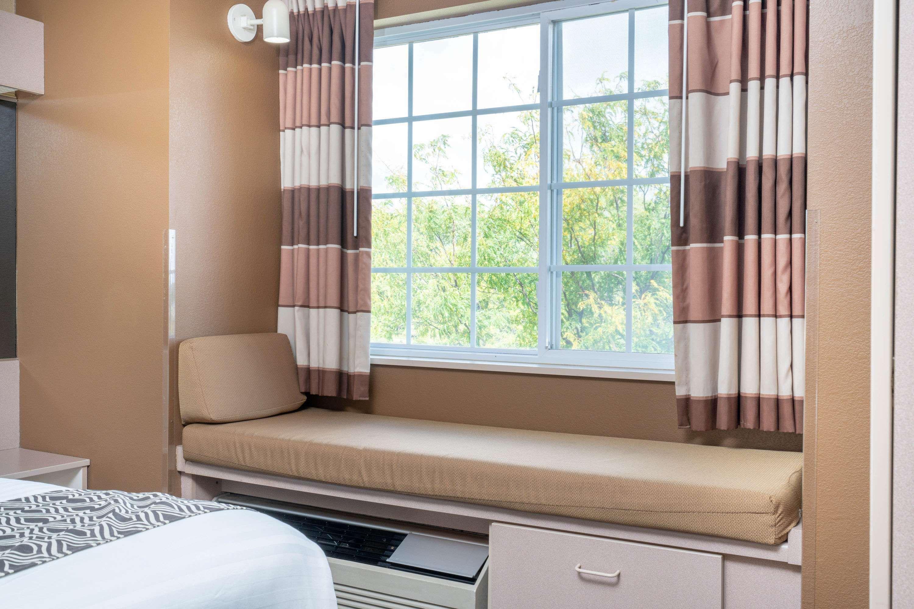 Microtel Inn & Suites By Wyndham Eagan/St Paul Bagian luar foto
