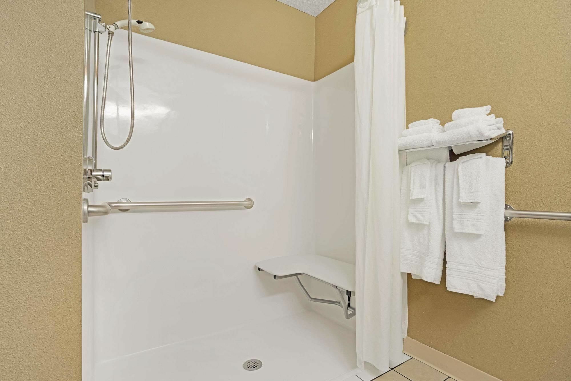 Microtel Inn & Suites By Wyndham Eagan/St Paul Bagian luar foto
