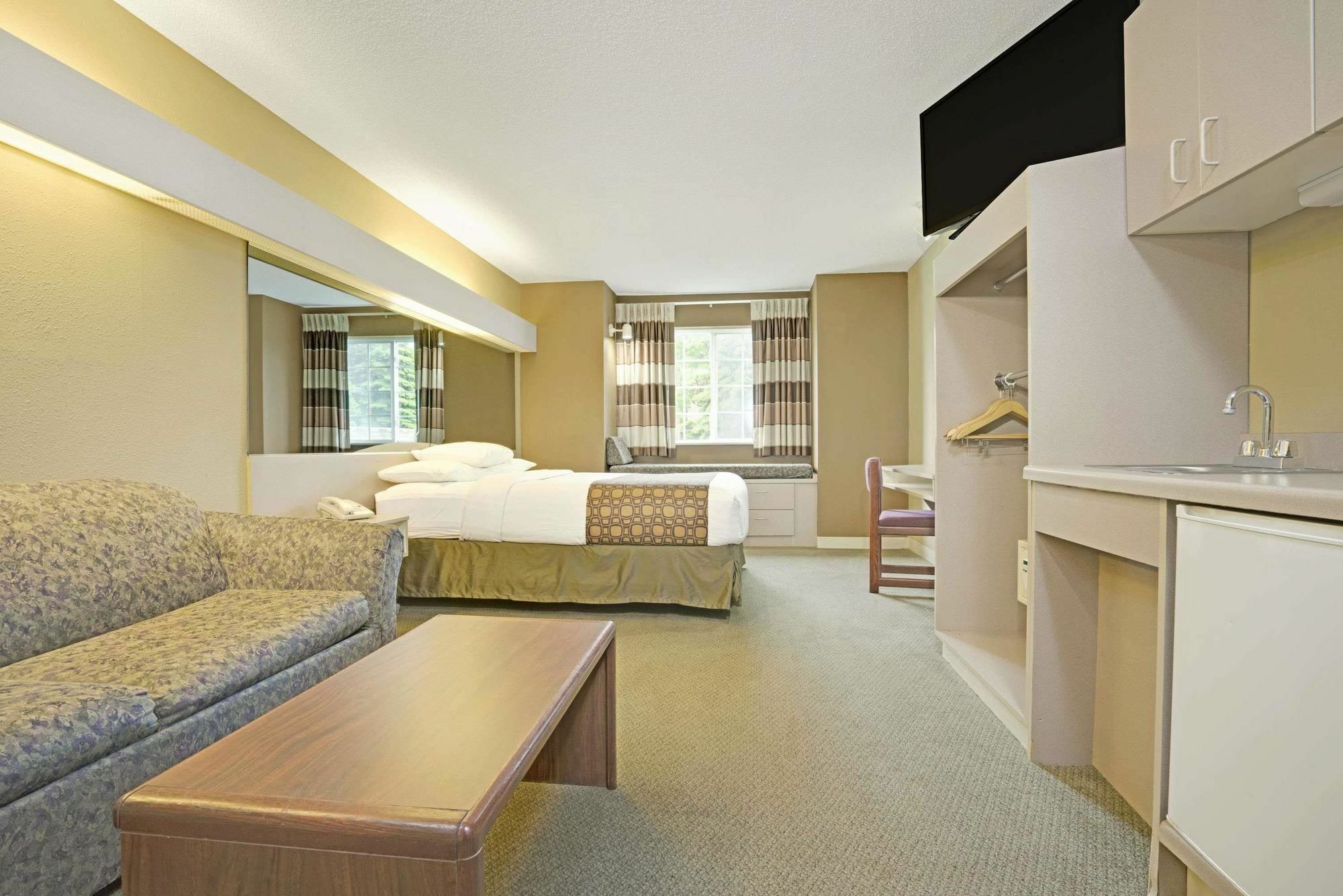 Microtel Inn & Suites By Wyndham Eagan/St Paul Bagian luar foto